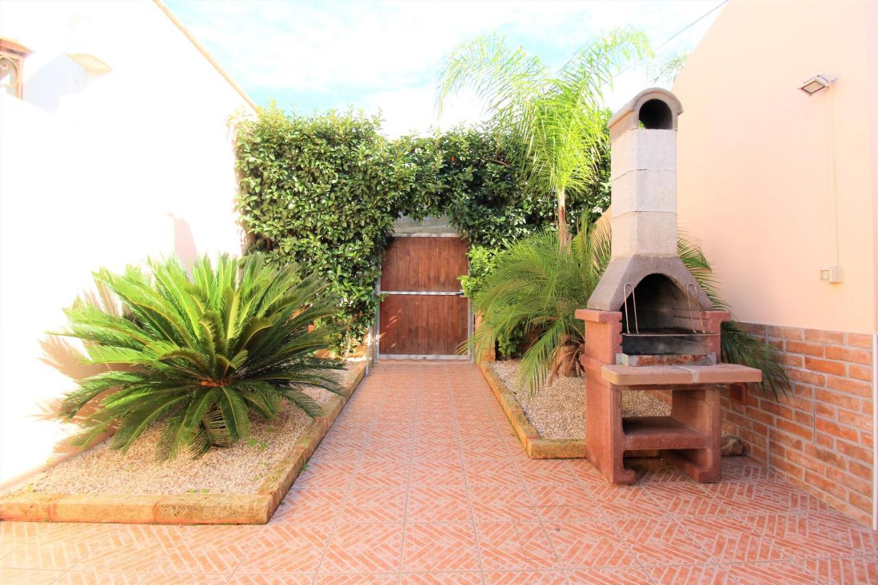 Villetta Climatizzata Mar Torre San Giovanni Ugento Exterior foto